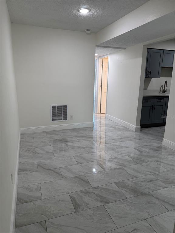 Building Photo - 9201 Tudor Dr