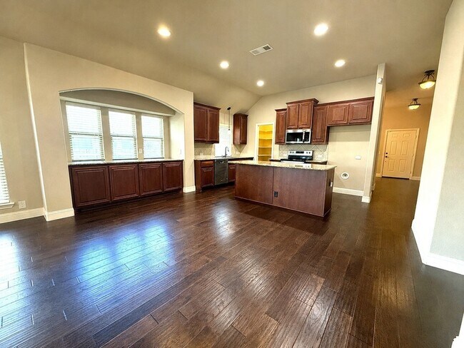 Building Photo - 1109 Abbey Ln