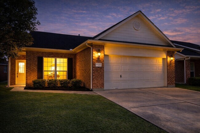 Building Photo - 418 Price Dr