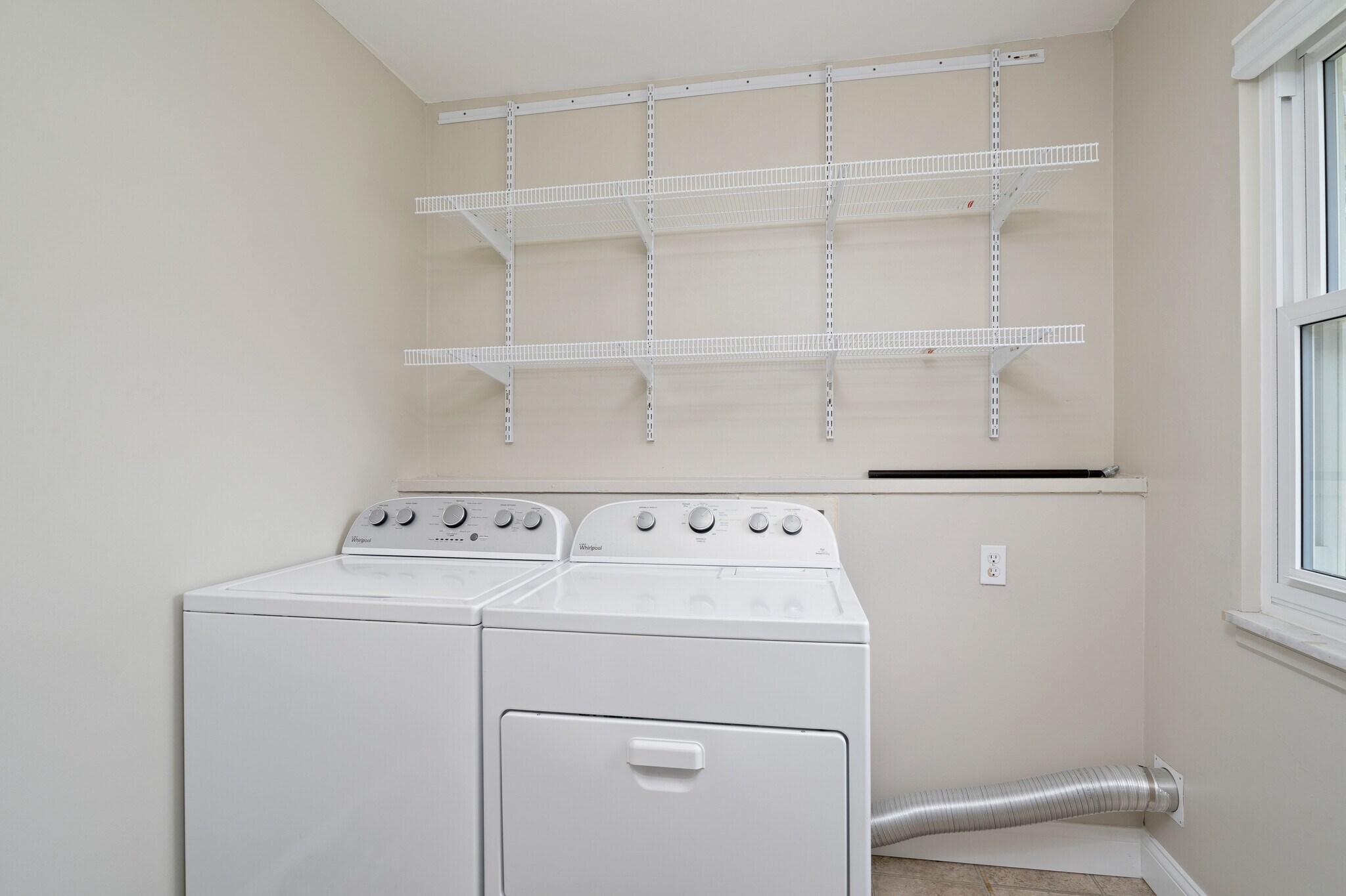 Building Photo - 6744 Merwin Pl