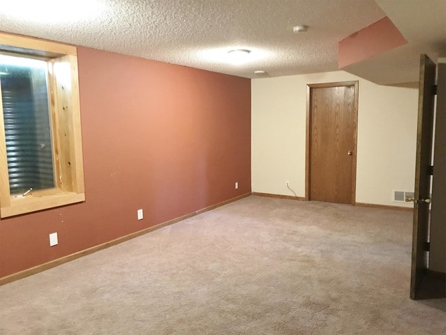 Building Photo - 17399 Barberry Cir