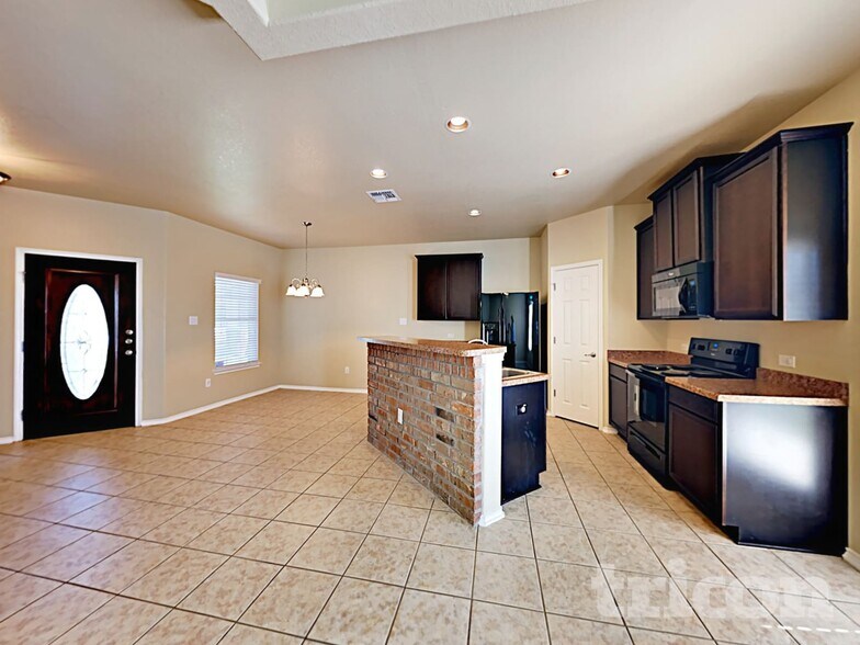 Building Photo - 3846 Bogie Way