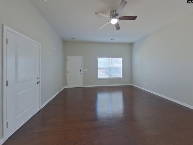 Building Photo - 474 Finch Ln