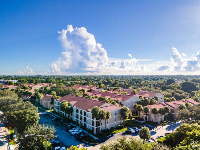 Building Photo - Savannah at Riverside Condo