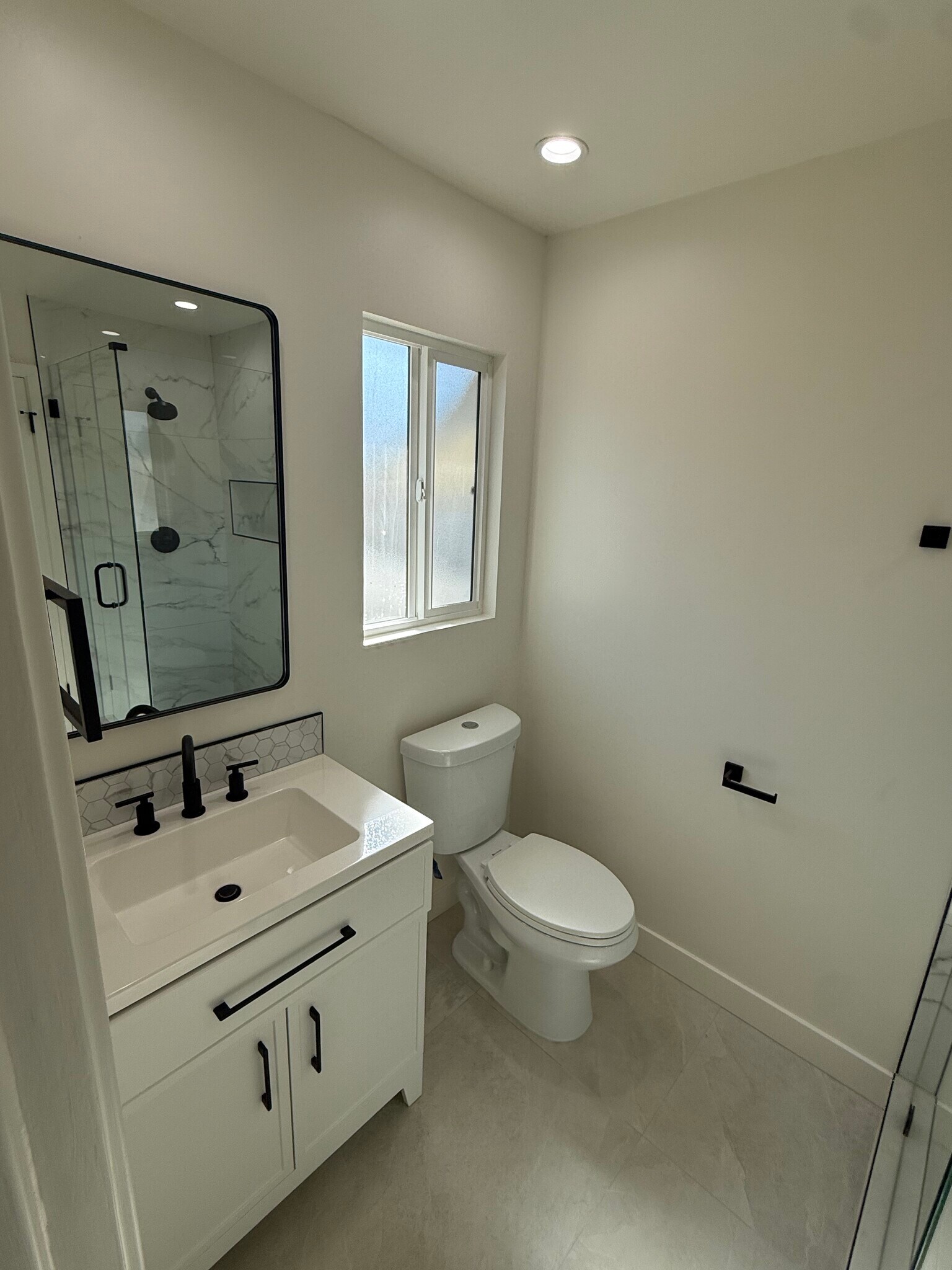 Building Photo - 6650 Sale Ave