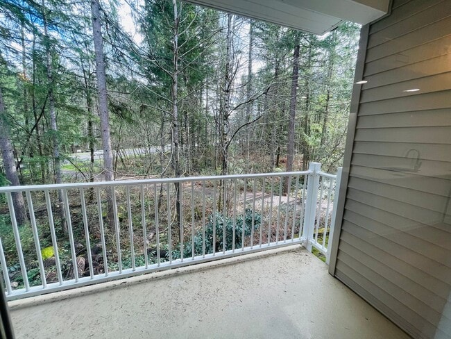 Building Photo - 25235 SE Klahanie Blvd