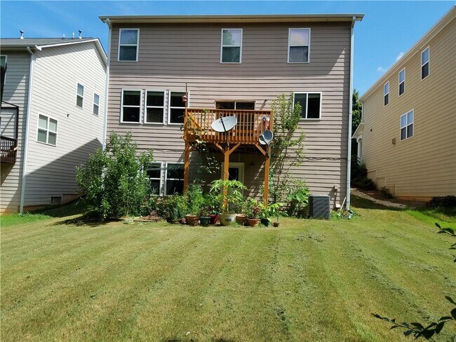 Building Photo - 479 Briarfield Xing NW