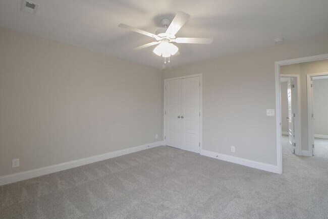 Building Photo - 485 Herman Dr