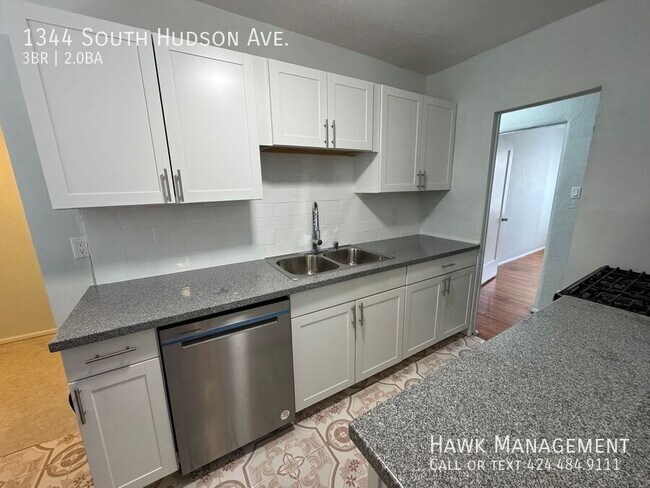Building Photo - 1344 S Hudson Ave