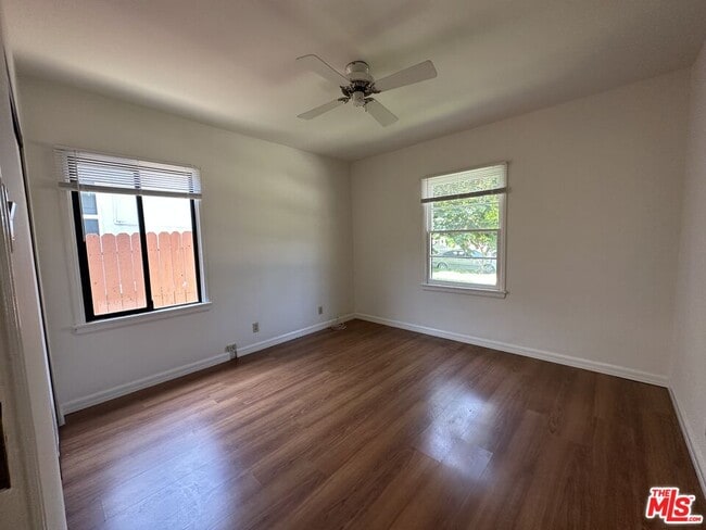 Building Photo - 4608 Saloma Ave