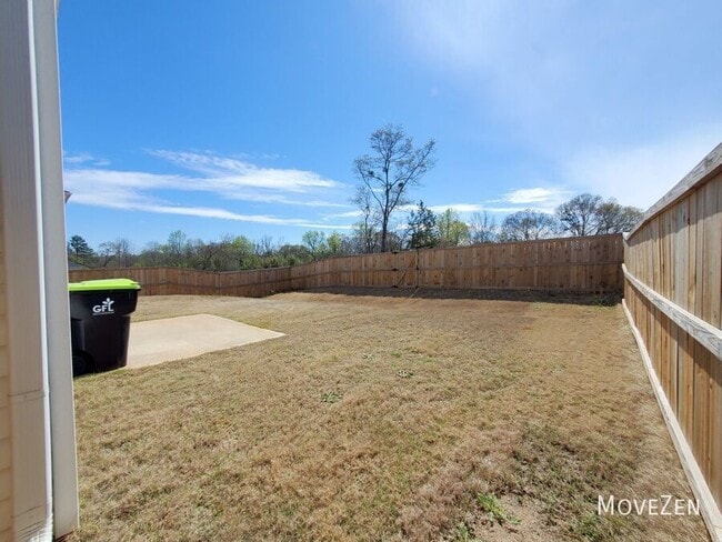 Building Photo - 269 Lavinia Cir