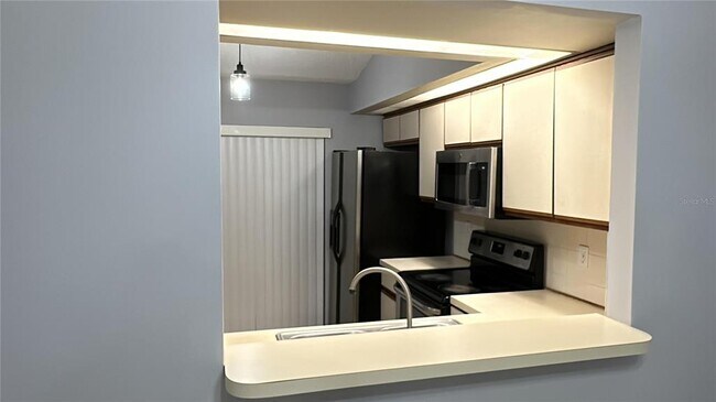 Building Photo - 1108 Lucaya Cir