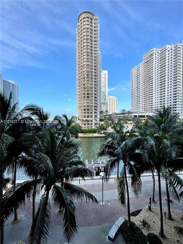 Building Photo - 465 Brickell Ave
