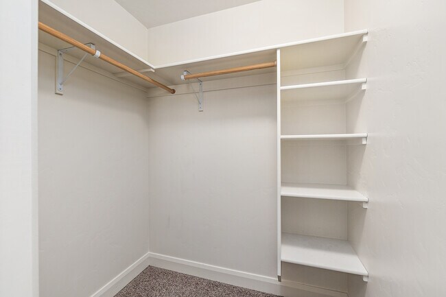 Building Photo - 5344 W Los Flores St