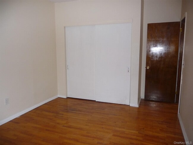 Building Photo - 12 Shelley Ct