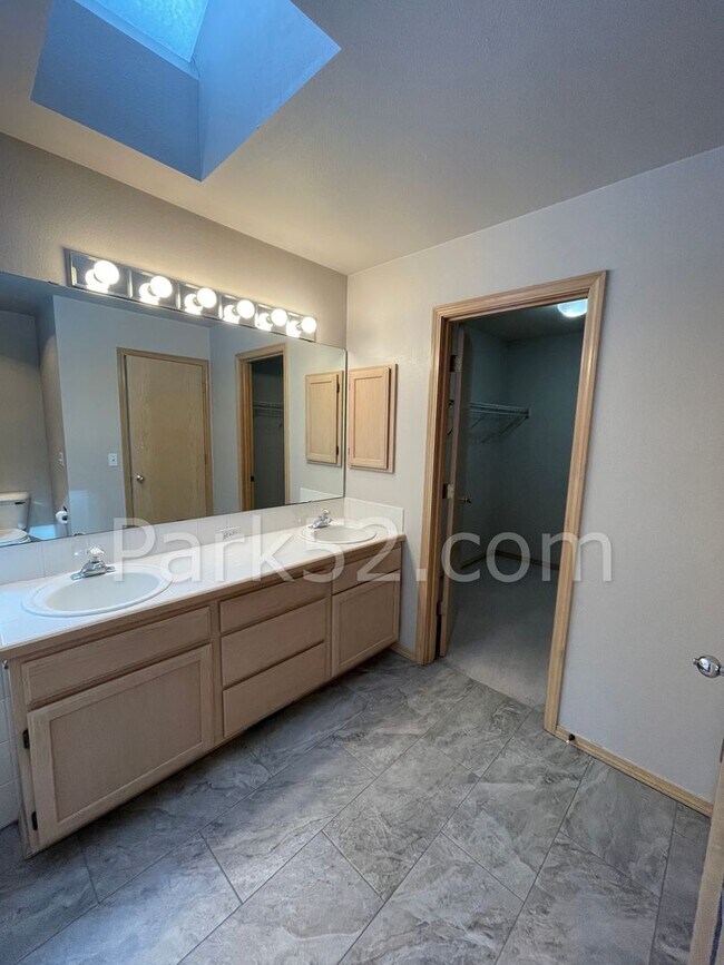 Building Photo - 6614 29th St Ct NW