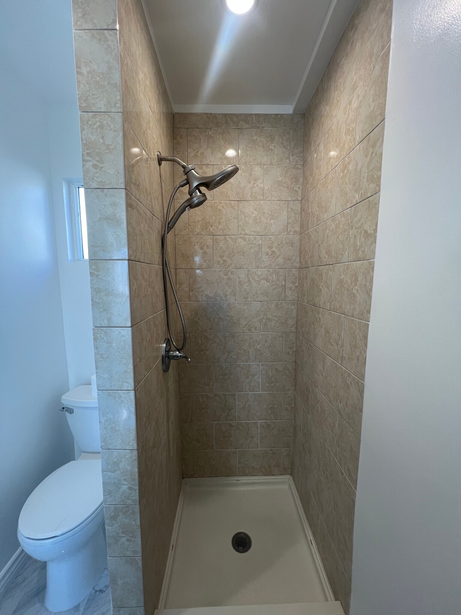 Building Photo - 5149 Arlington Ave