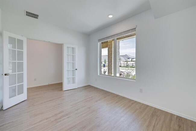 Building Photo - 10935 Water Hyssop Ln