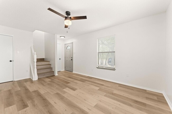 Building Photo - 15205 Cavalier Canyon Dr