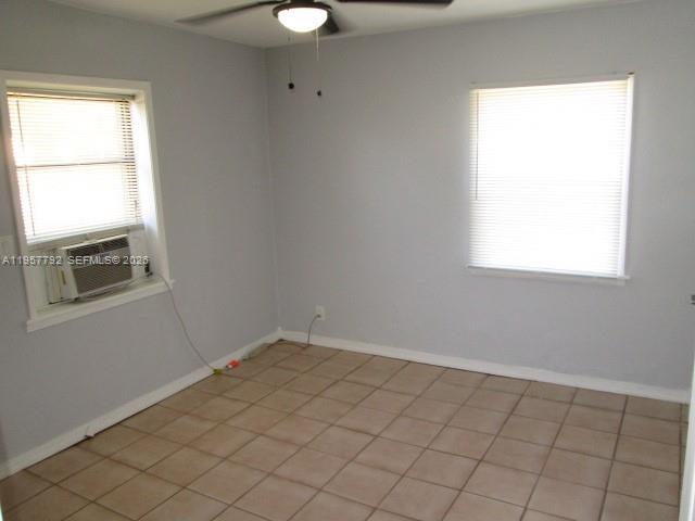 Building Photo - 2127 Wilson St