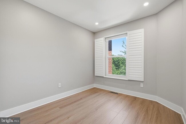 Building Photo - 12087 Edgemere Cir
