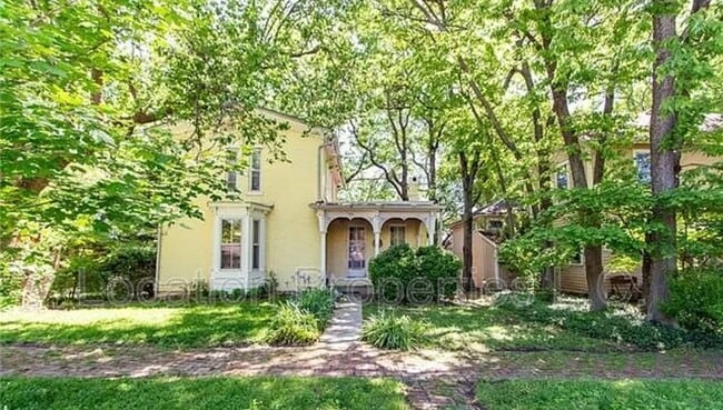 Building Photo - 728 Rhode Island St