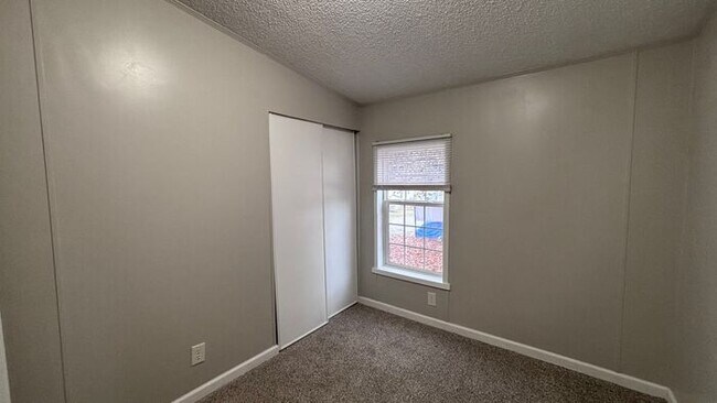 Building Photo - Newly Remodeled Home For Sale