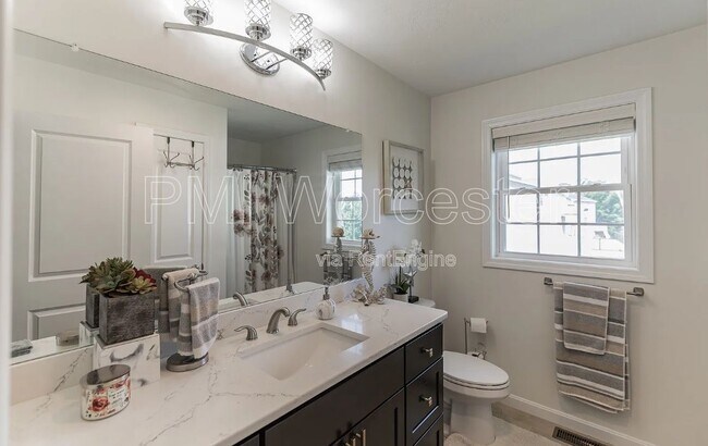 Building Photo - 1 Sourwood Cir