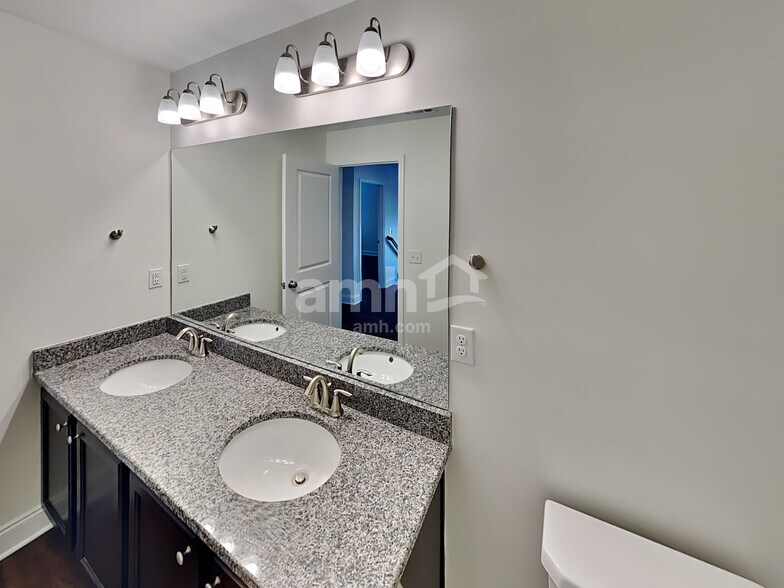 Building Photo - 5932 Hagar Vly Dr