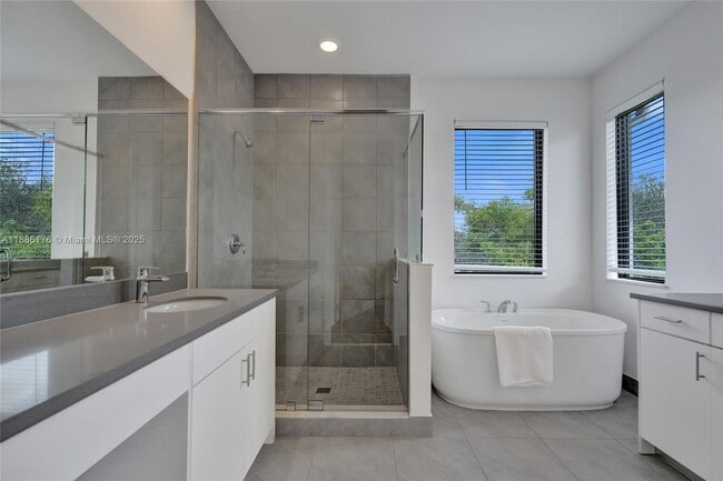 Building Photo - 13145 Addilyn Ct