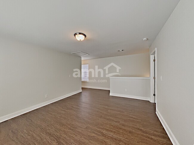 Building Photo - 5520 Central Grove Sq