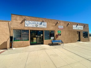 Building Photo - 2650 Diamond St