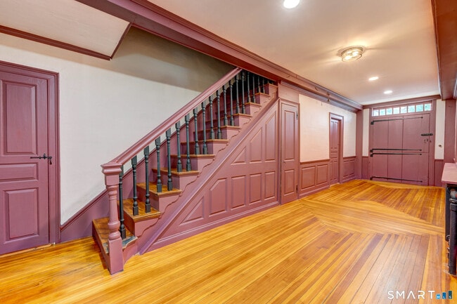 Building Photo - 883 Worthington Ridge