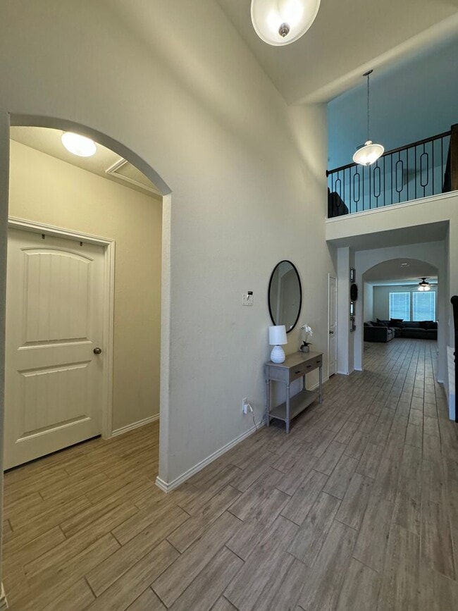 Building Photo - Beautiful 4 BD/3 BA Home Available off Wiseman Rd/Far West San Antonio! Available June 1st!
