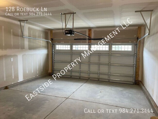 Building Photo - 128 Roebuck Ln
