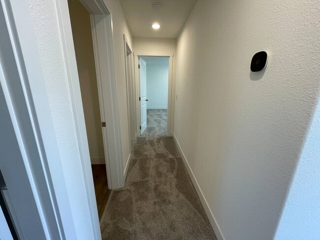 Building Photo - 5427 Edgewood Ln