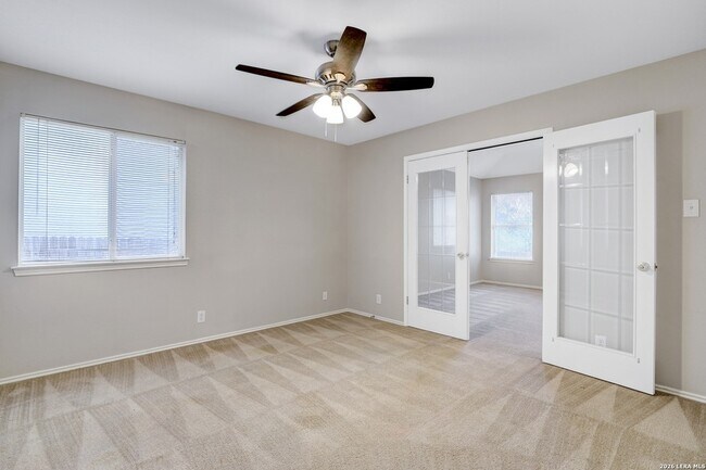 Building Photo - 1021 Lynx Bend