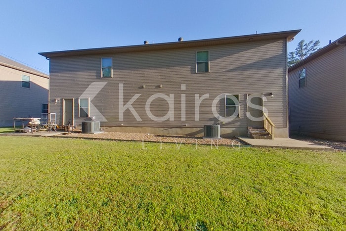 Building Photo - 10114 W 20th St