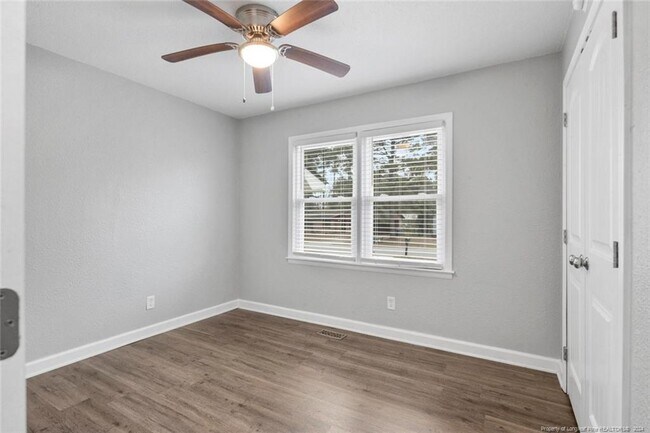 Building Photo - 6327 Worthington Dr