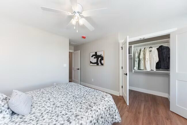 Building Photo - 4492 Butterfield Pl