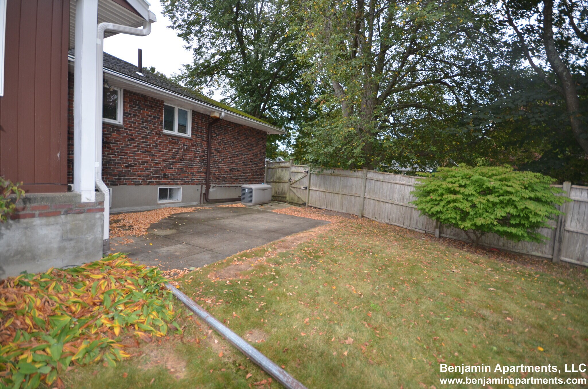 Building Photo - 20 Mossdale Rd