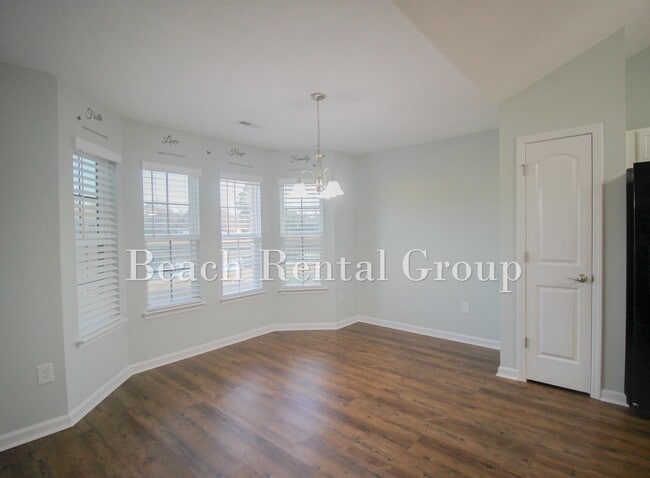 Building Photo - 35 Palmetto Green Dr