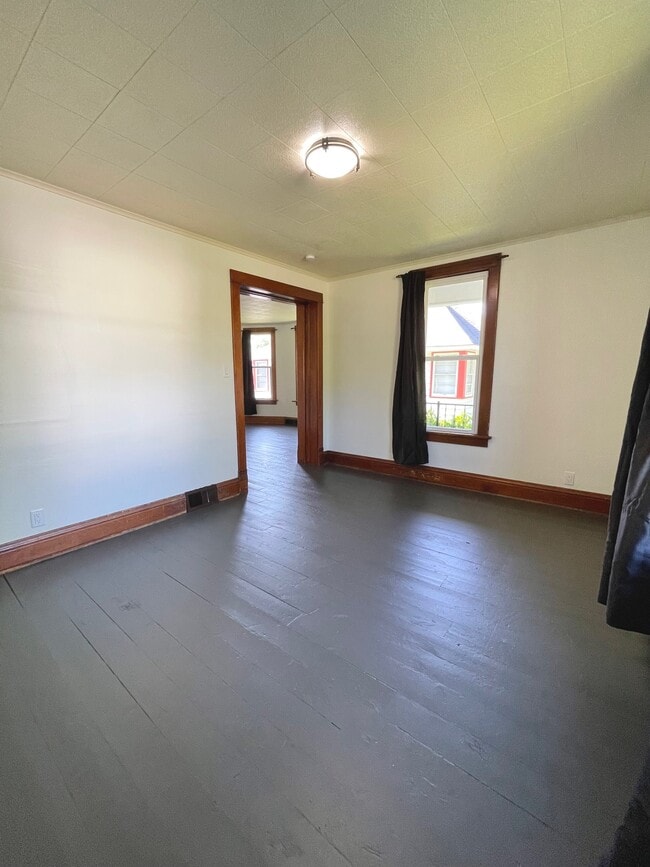 Building Photo - 1016 Duplex