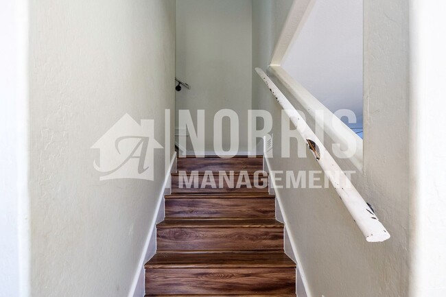 Building Photo - Two Story Home For Rent Available Now!