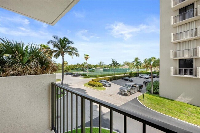 Building Photo - 100 Ocean Trail Way
