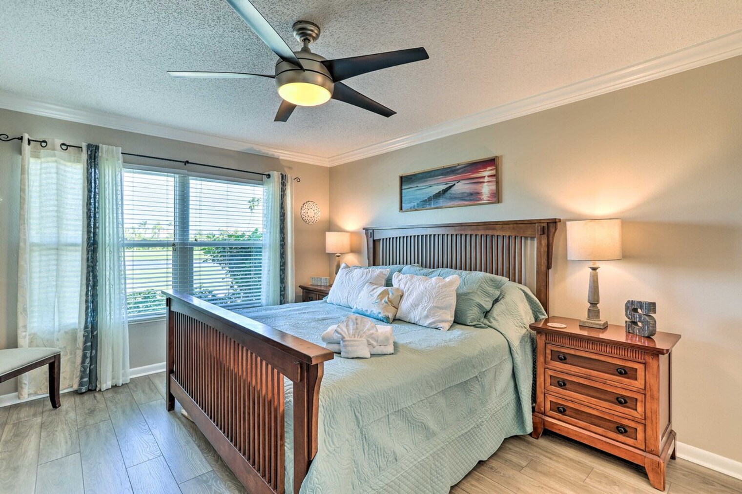 Building Photo - 6141 Bahia Del Mar Blvd S