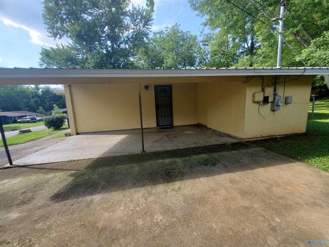 Building Photo - 2248 Norwood Dr NW