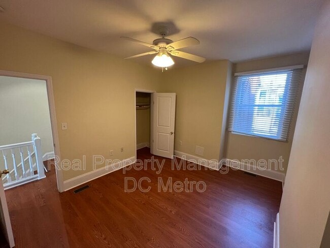 Building Photo - 32 Quincy Pl NE