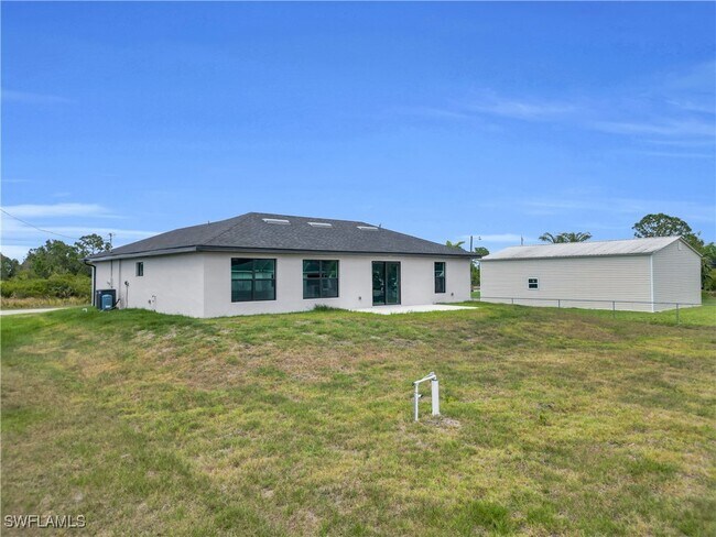 Building Photo - 3007 53rd St W