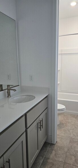 Building Photo - 3311 Jubilee Dr